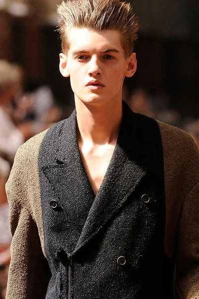 Look 69